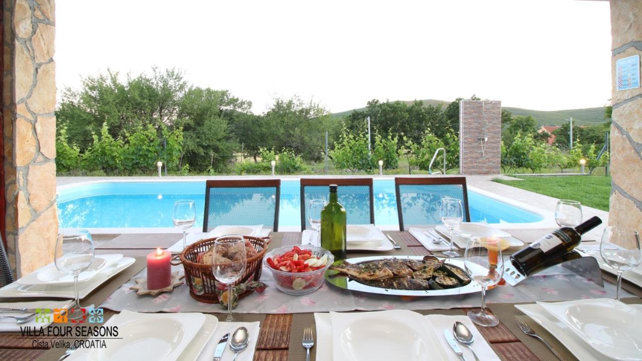 Velika Čista Villa Four Seasons, Heated Pool And 3 En-Suite Bathrooms מראה חיצוני תמונה