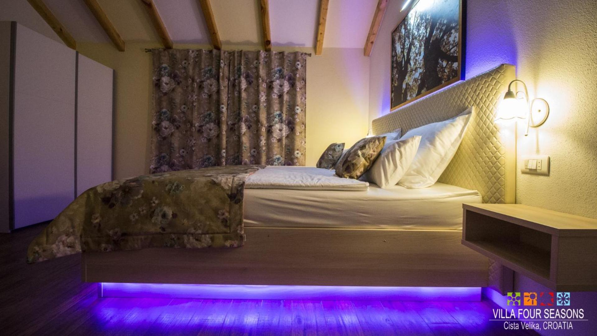 Velika Čista Villa Four Seasons, Heated Pool And 3 En-Suite Bathrooms מראה חיצוני תמונה