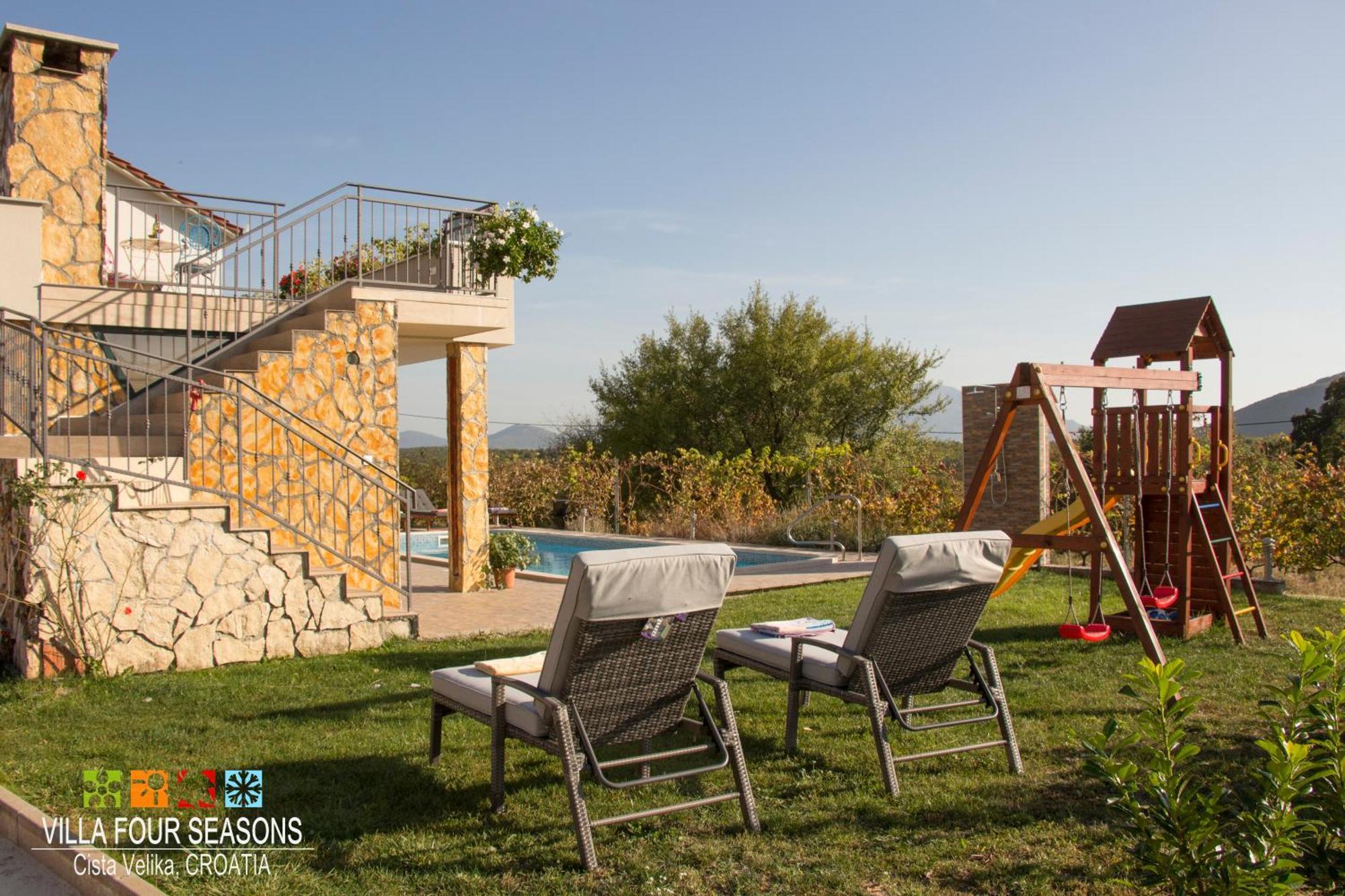 Velika Čista Villa Four Seasons, Heated Pool And 3 En-Suite Bathrooms מראה חיצוני תמונה